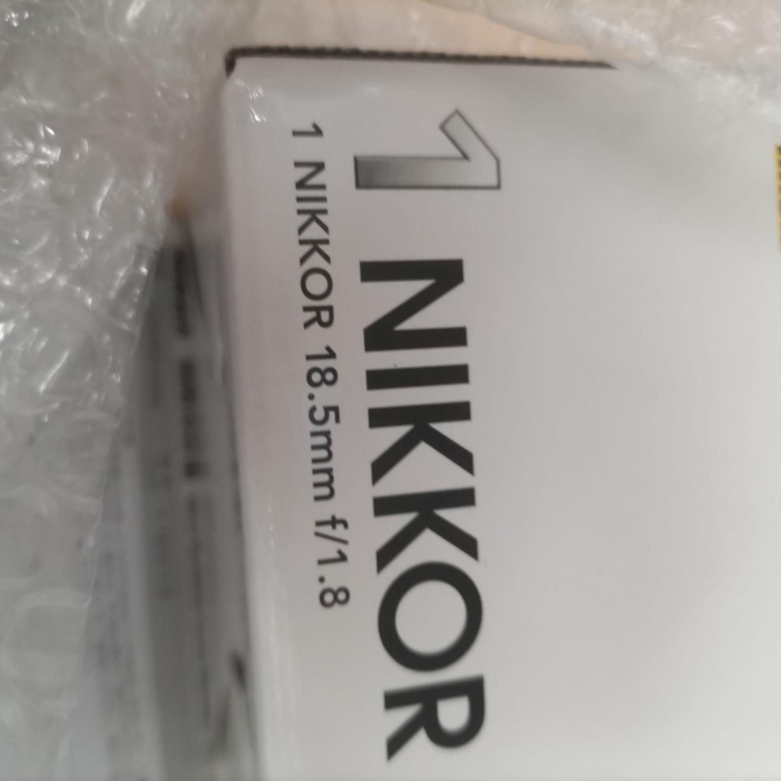 【美品・返品保証】Nikon1 J5シルバー18.5mm 単焦点標準レンズキット Nikon 1 J ニコン ミラーレス J5 ダブルレンズキット シルバー 中古 Wi