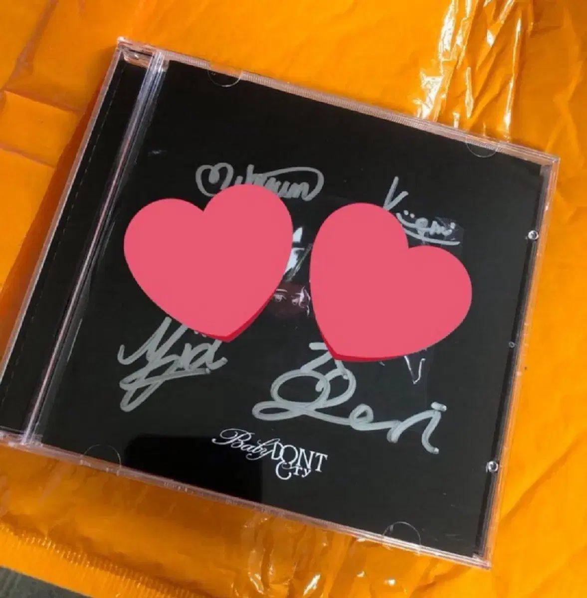 ベイビー ドン クライ F Girl サイン入り アルバム