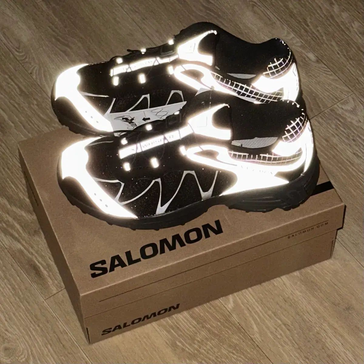  SALOMON XT WHISPER Nocturne ビジョン 230 登山靴 トレッキングシューズ アウトドアシューズ