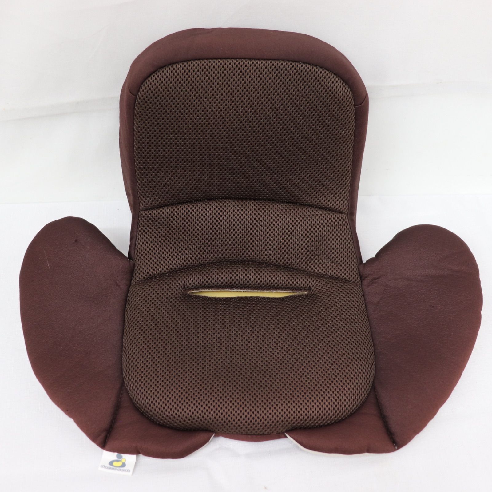 新品で購入して 美品 Combi チャイルドシート ブラウン 日よけ付き
