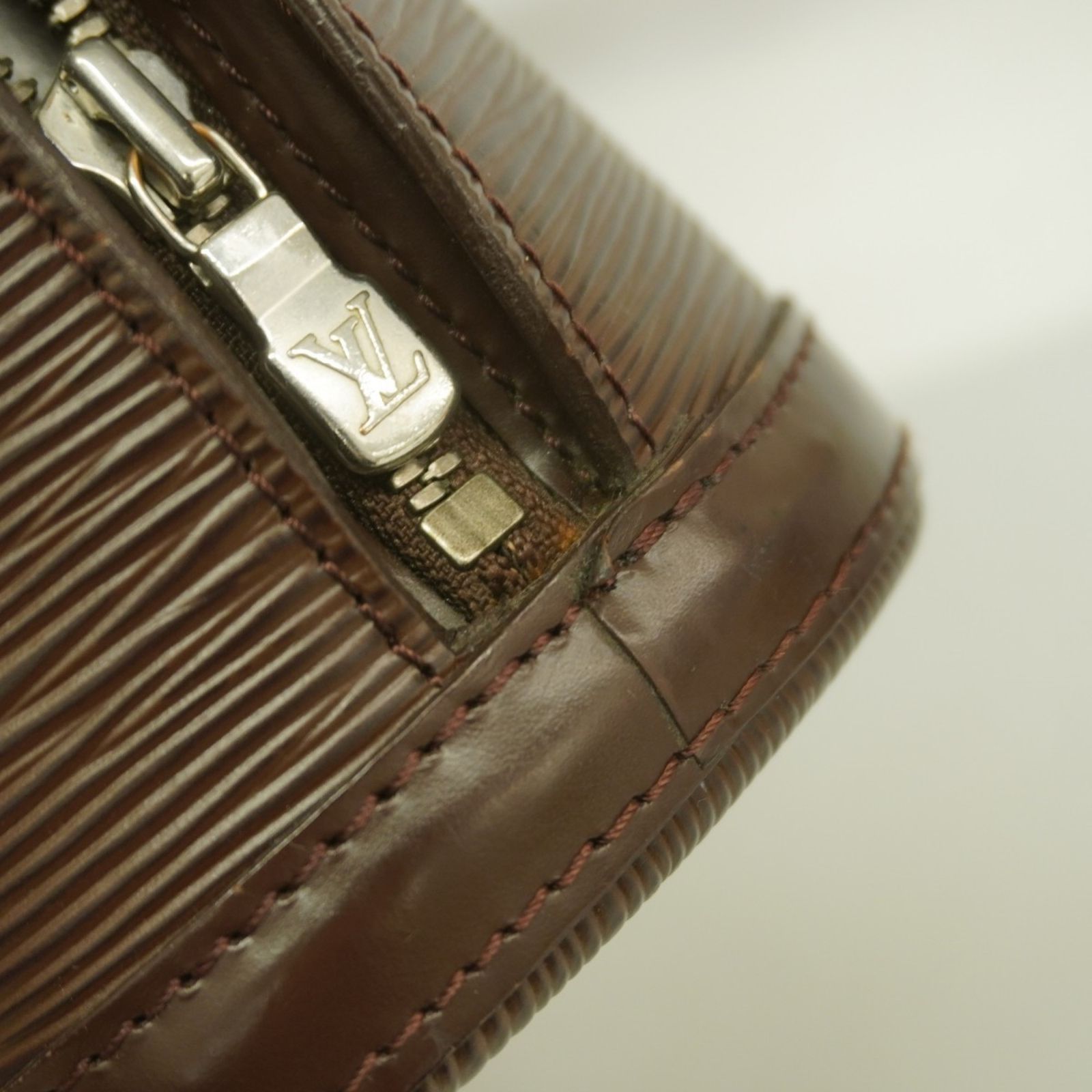 ルイ・ヴィトン(Louis Vuitton) ルイ・ヴィトン ショルダーバッグ エピ 