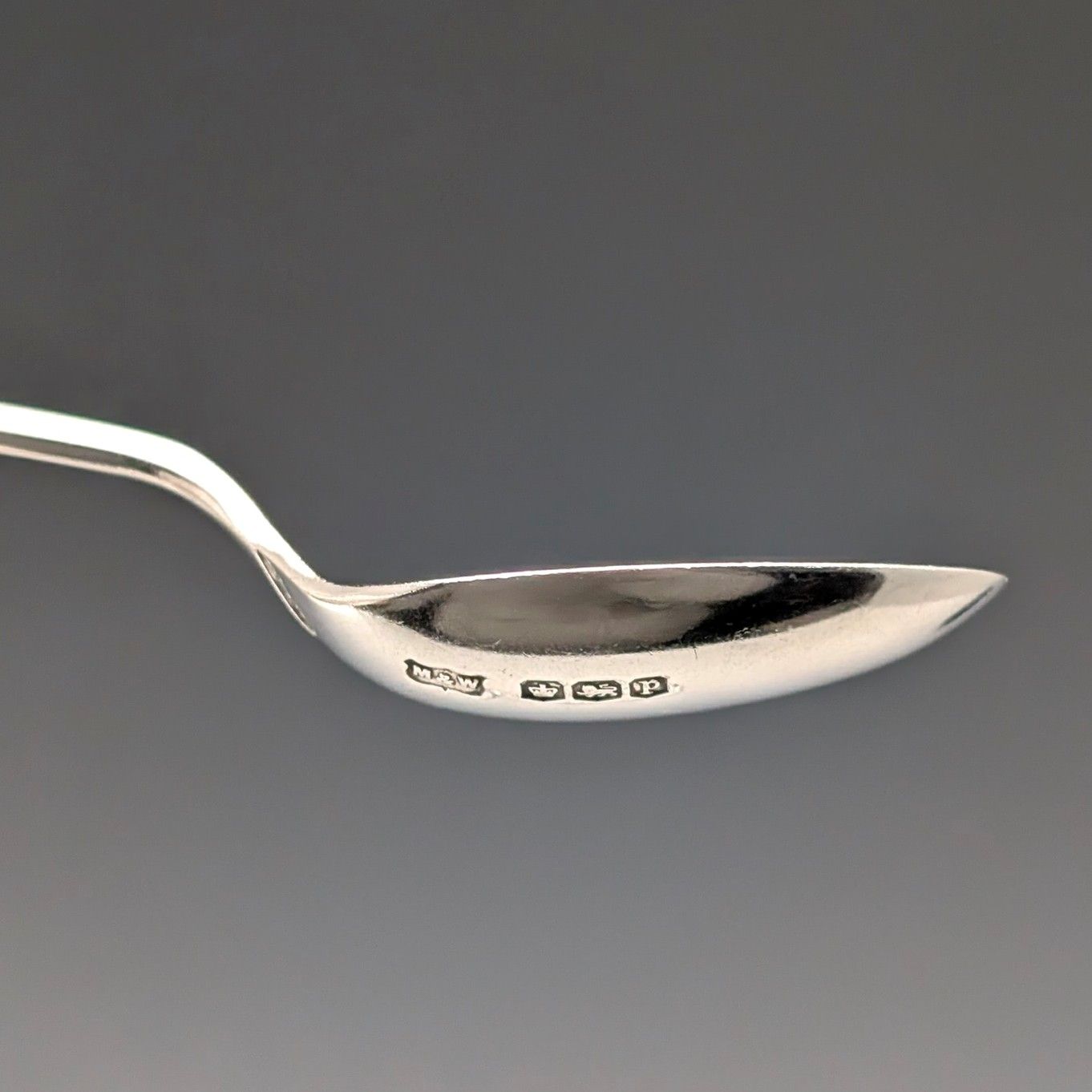 1932年 英国ヴィンテージ 純銀製ティースプーン6本セット 計88g Mappin&Webb ケース入 美術品・アンティーク・コレクション 1932年 英国ヴィンテージ 純銀製