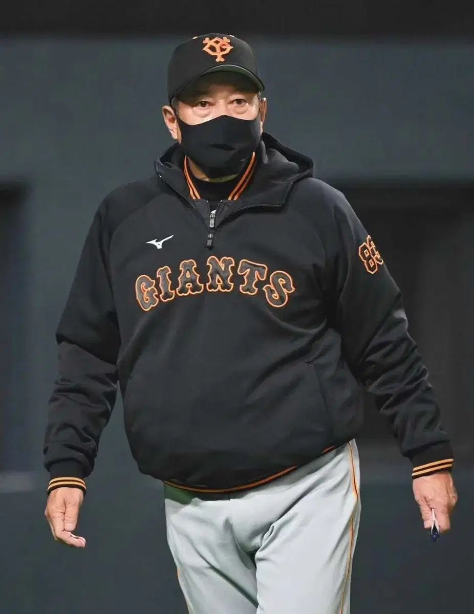 読売ジャイアンツ選手支給品 mizuno pro ジャケット - メルカリ