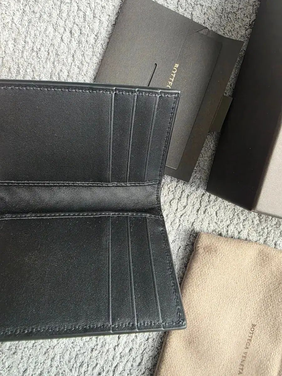 ボッテガ・ヴェネタ ブラック 二つ折り財布 フルセット 財布 ボッテガ