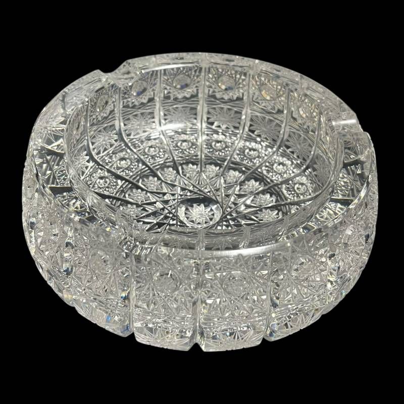 ボヘミアクリスタル カットガラス 灰皿 直径約15cm 重厚 星型カット