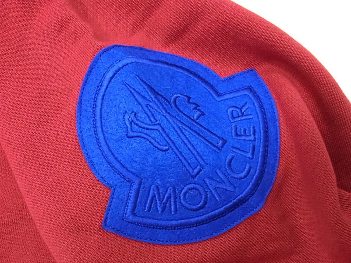 新品 定価154.000円☆MONCLER GENIUS 2 Moncler 1952 MAGLIA GIROCOLLO 18AW トレーナー スウェット ワッペンロゴ 新品 定価154.000円☆MONCLER GENIUS 2 Moncler 1952 MAGLIA GIROCOLLO