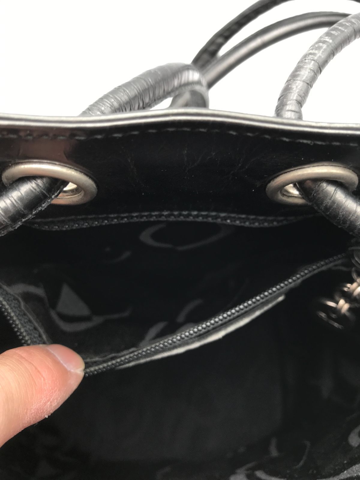 希少 Salvatore Ferragamo フェラガモ 巾着型 ミニ リュック パテント