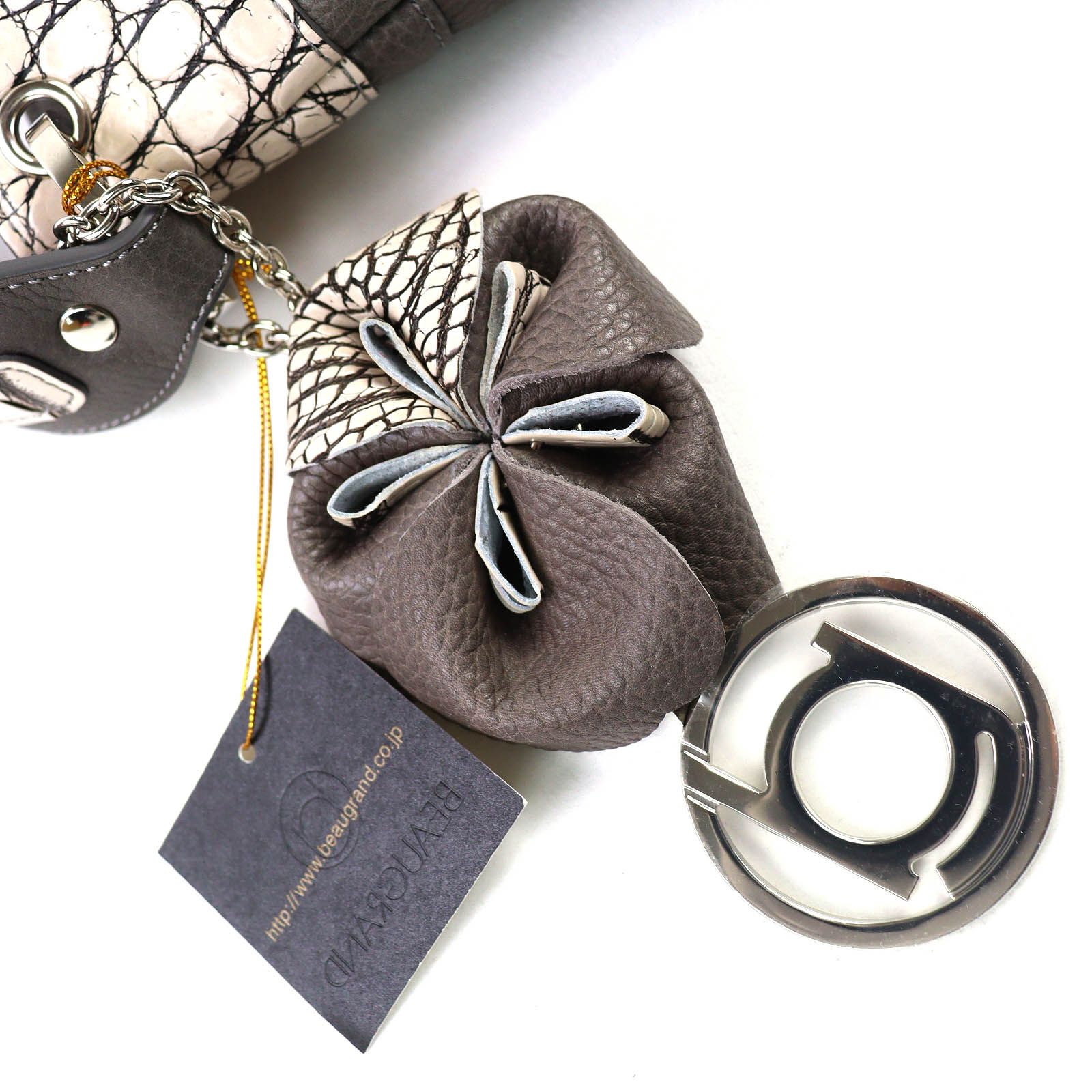 ボーグラン BEAUGRAND 未使用品△BEAUGRAND JRAタグ ロゴチャーム付き 