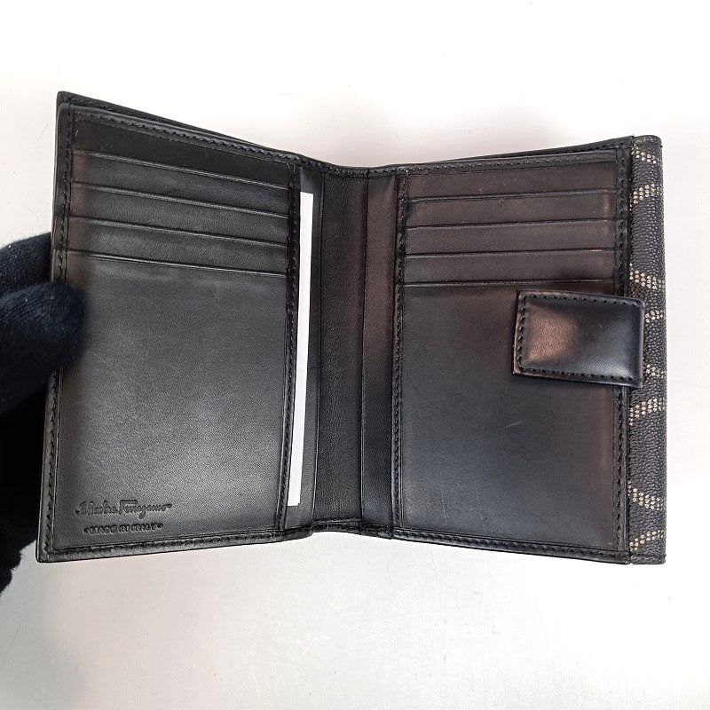 未使用級 Salvatore Ferragamo サルヴァトーレフェラガモ 二つ折り財布 