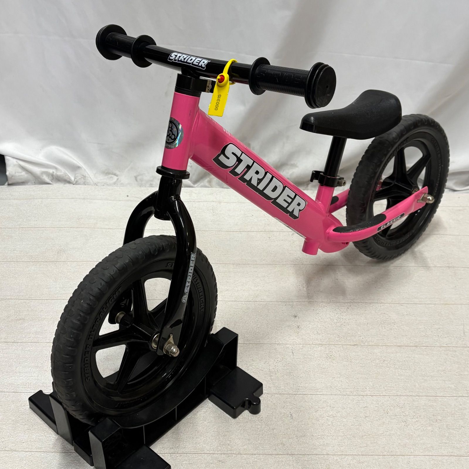 日本正規品 STRIDER ストライダー CLASSIC 人気のピンク - メルカリ