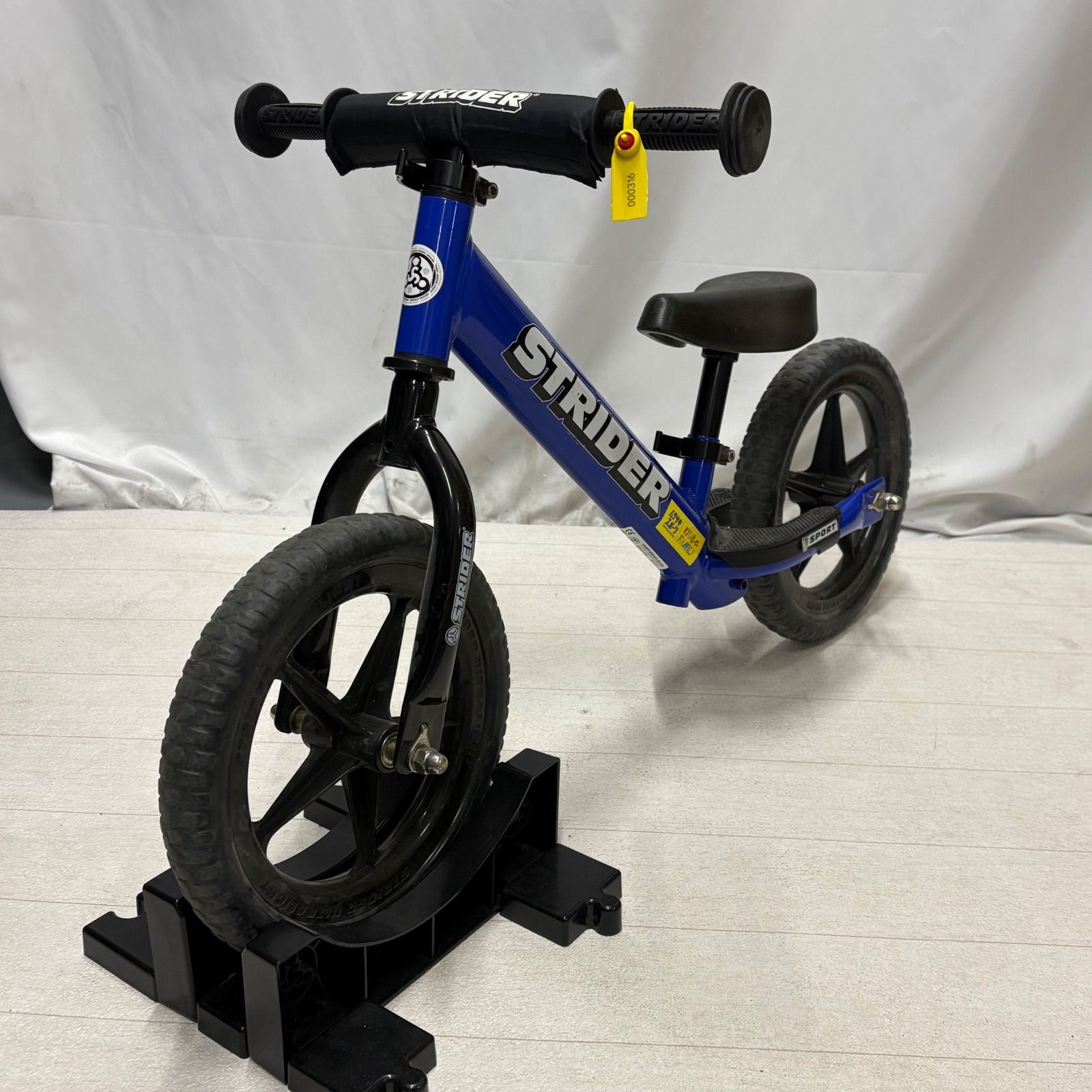STRIDER 12インチ スポーツモデル 2023年限定カラー アイスブルー STRIDER スポーツモデル 2023年限定カラー アイスブルー 12インチ