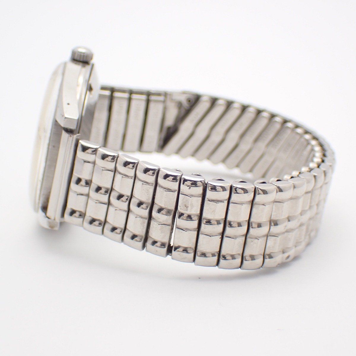  オメガ ジュネーブ ラウンド型 自動巻き メンズ 腕時計 3針デイト シルバー文字盤 社外ベルト Cal 565 いおき質店 スラックス 自動巻き時計 腕時計(アナログ)