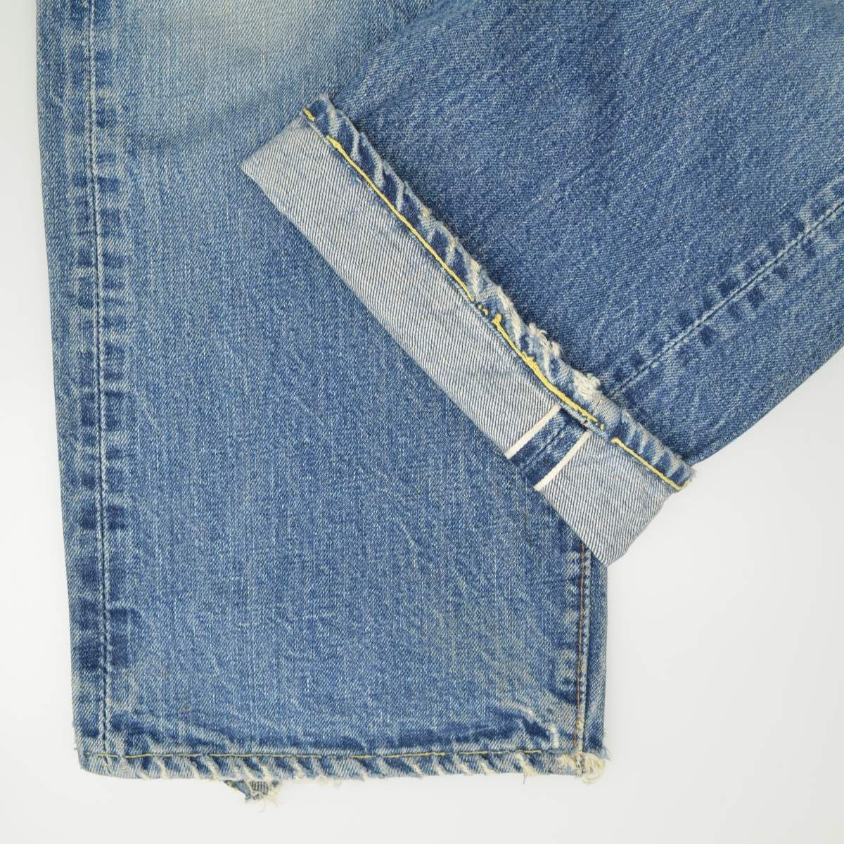 LEVIS】60s~ 501 BIGE Sタイプ Vステッチデニムパンツ - メルカリ
