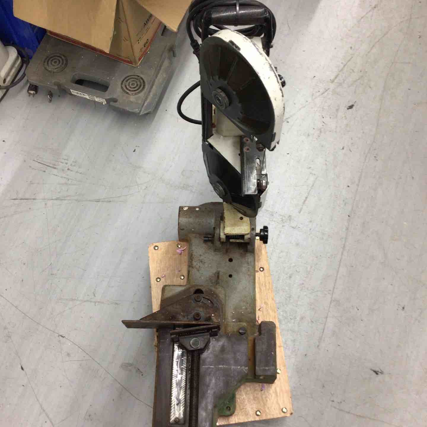 品 日立 バンドソー CB 12 FA 台付き