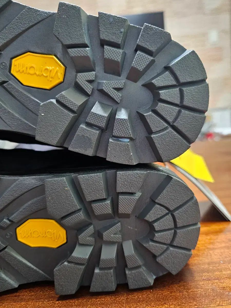  ネパ GORE TEX ゴアテックス 登山靴 260ミリ アウトドアバッグセット バーベキューグリル 登山靴 トレッキングシューズ アウトドアシューズ