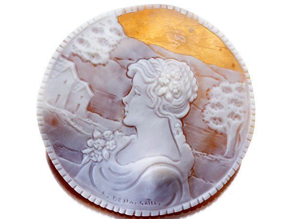 ジュエリー極】作家品サイン有り 風景と女性の彫刻 高級シェルカメオ