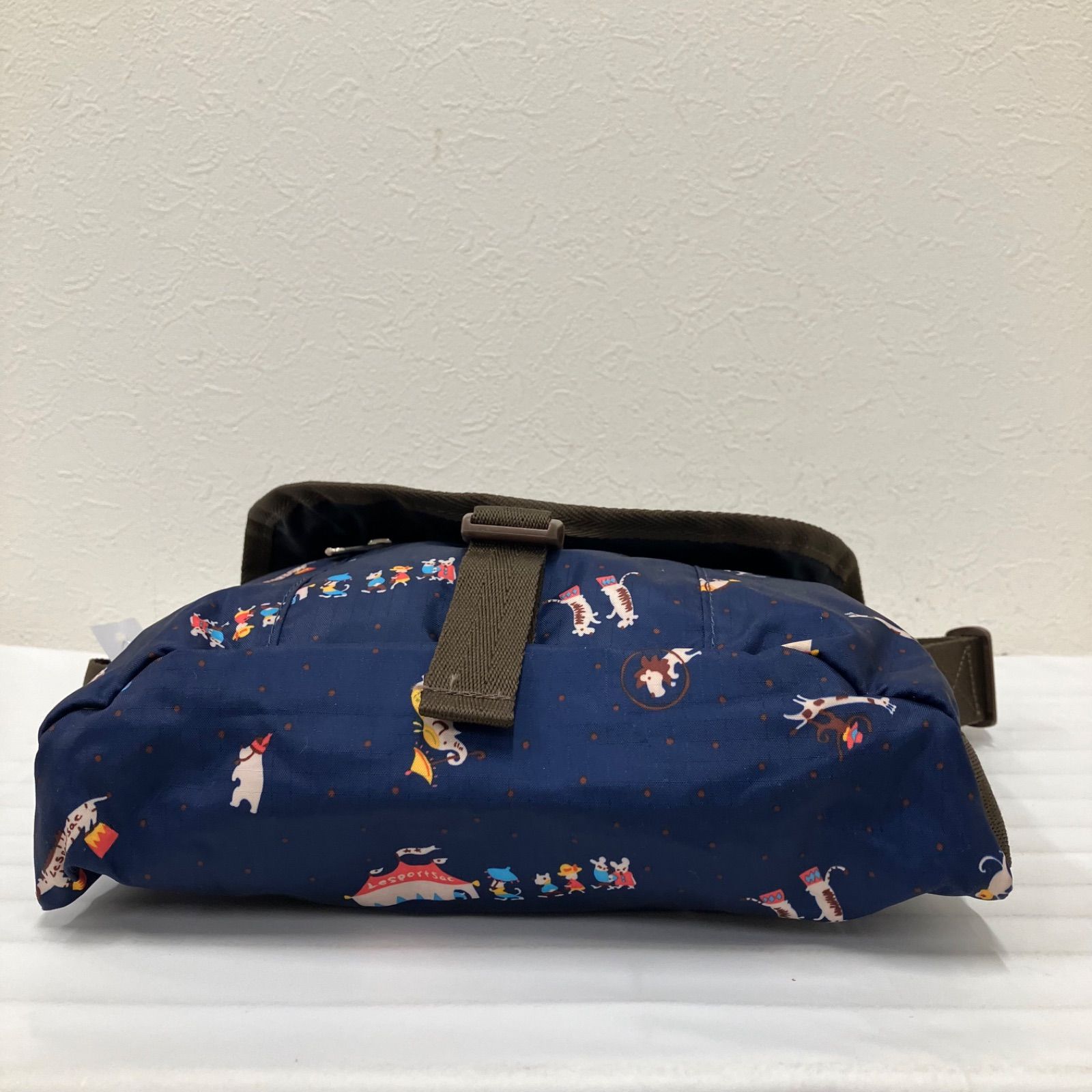 9380 LeSportsac レスポートサック ショルダーバッグ ネイビー 紺 