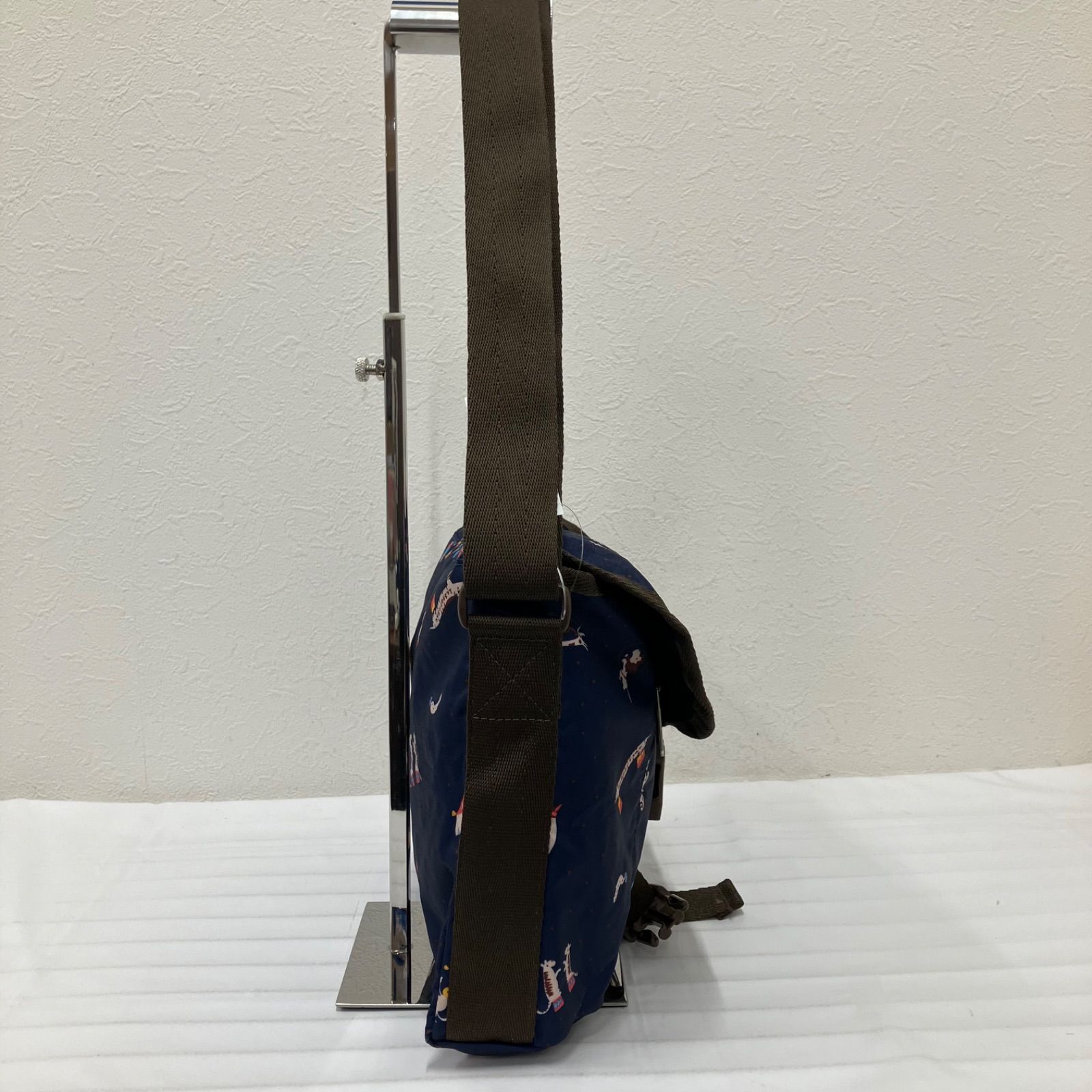 9380 LeSportsac レスポートサック ショルダーバッグ ネイビー 紺 