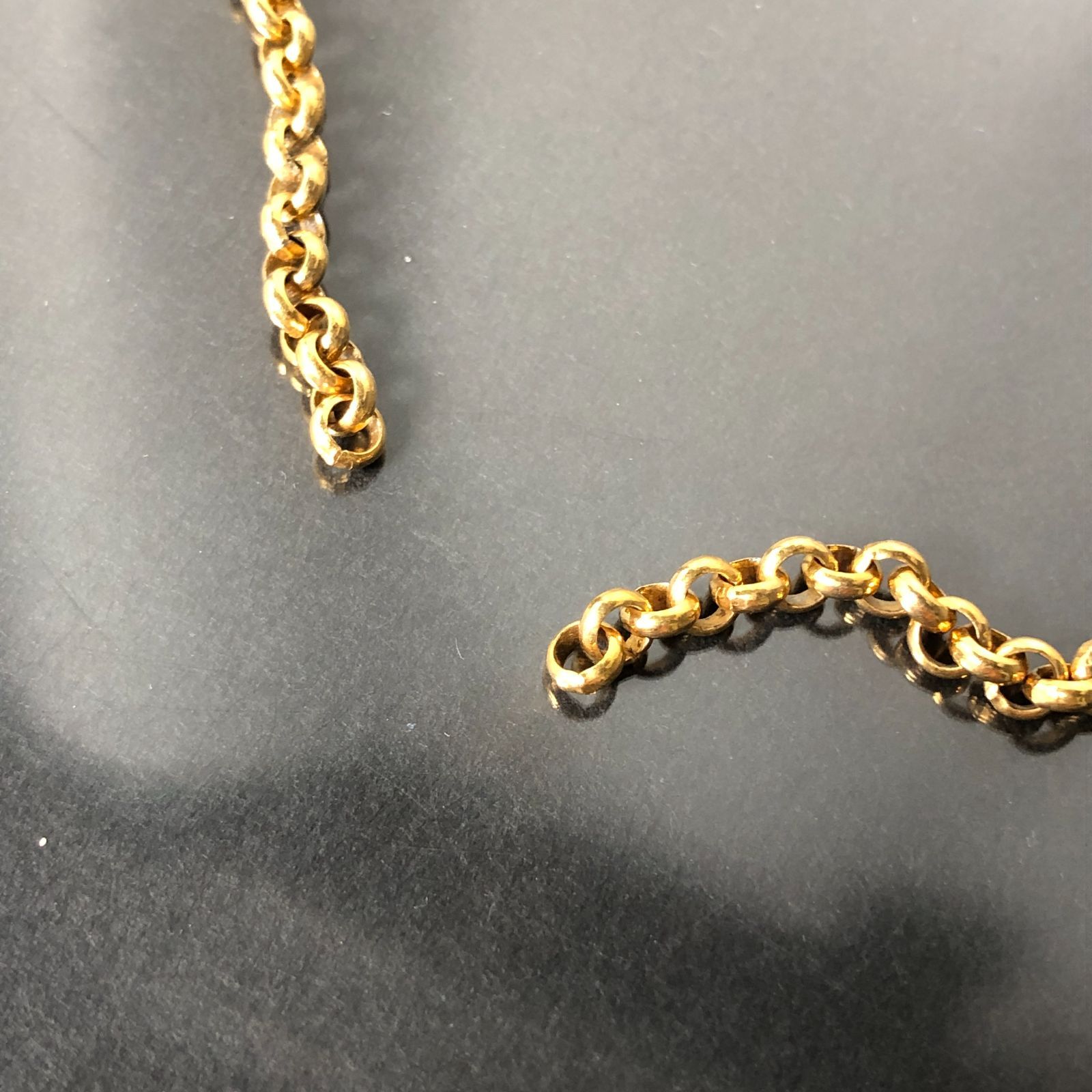チェーン切れ YSL イヴサンローラン ネックレス ゴールドカラー メダル