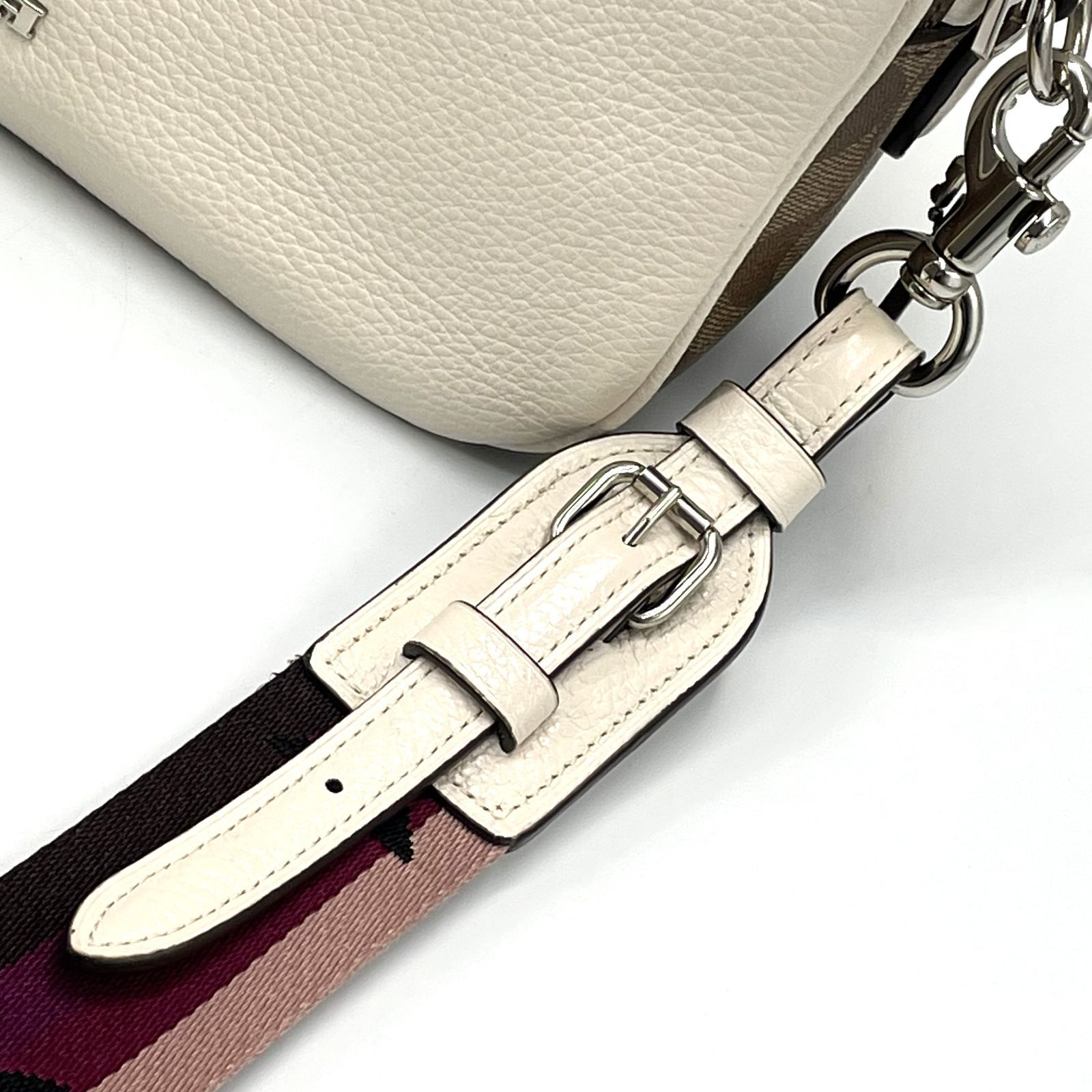 限定コラボならではの特別感あるデザイン】COACH×STAR WARS コーチ