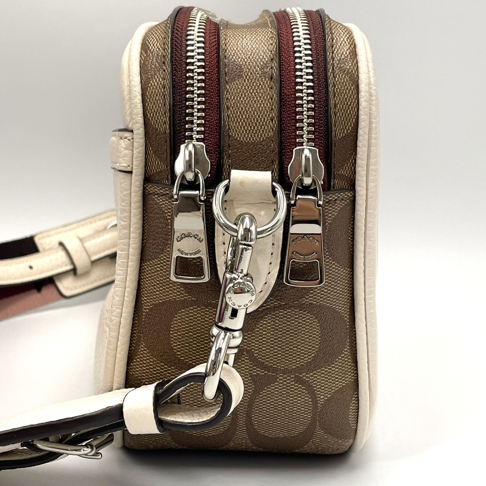 限定コラボならではの特別感あるデザイン】COACH×STAR WARS コーチ