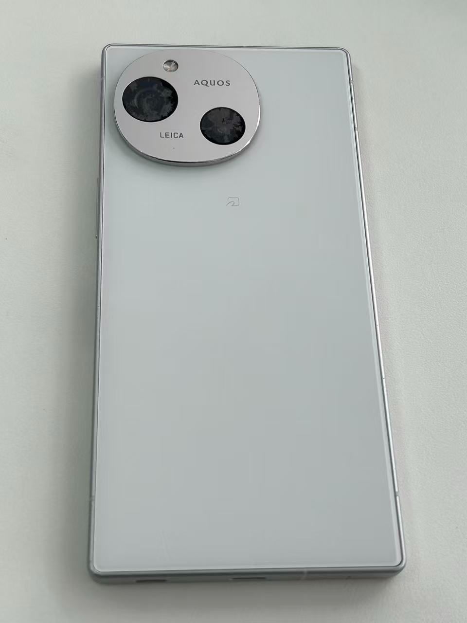 AQUOS R9 ホワイト ジャンク 1 ジャンク品】AQUOS R9 ホワイト 【公式通販】