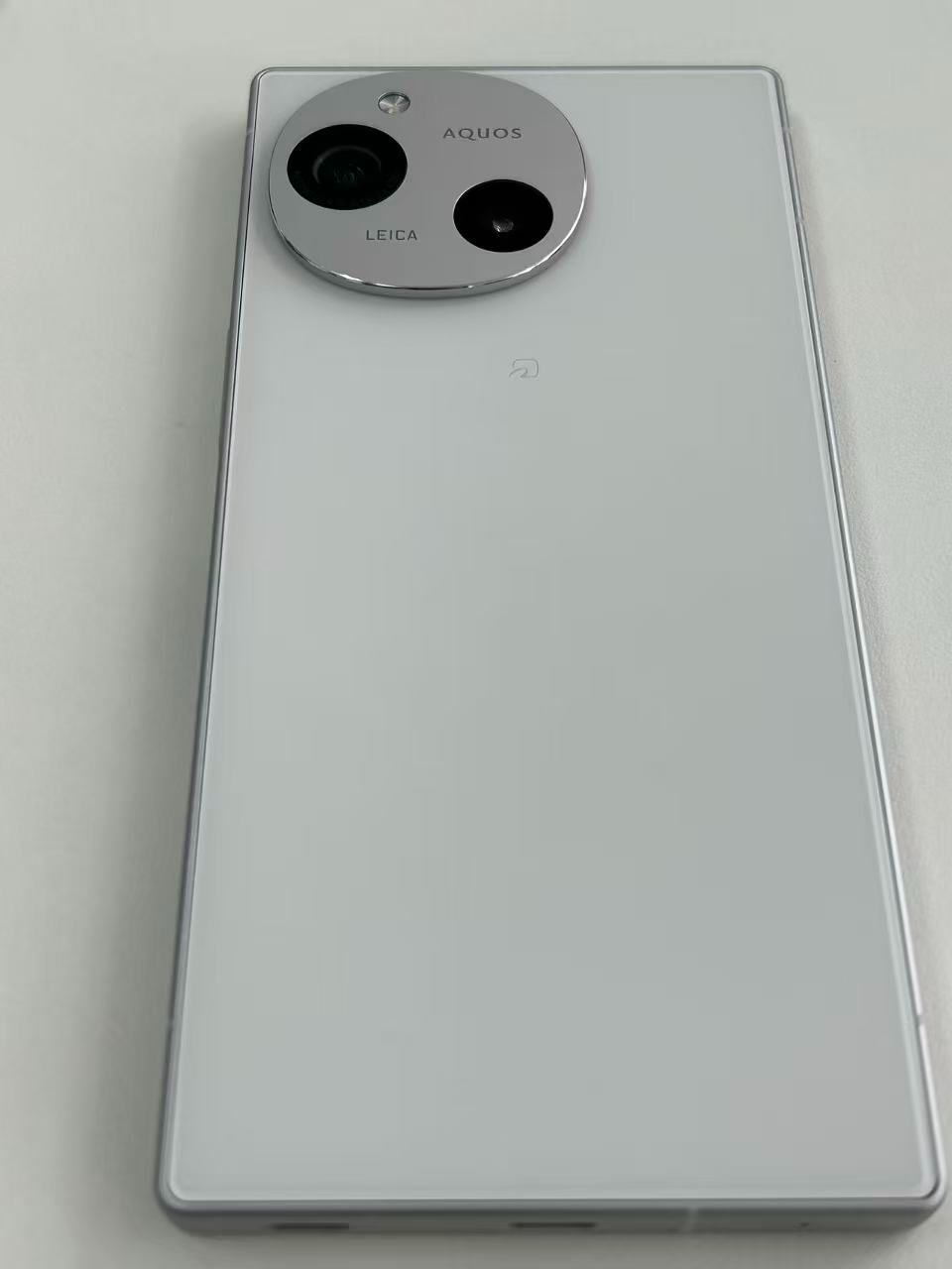 AQUOS R9 ホワイト ジャンク 2 ジャンク品】AQUOS R9 ホワイト 【公式通販】