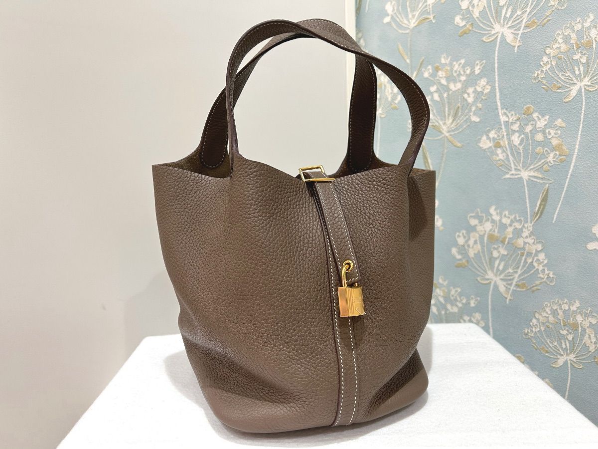 【極美品】HERMES エルメス ピコタンロック 22 MM トリヨンクレマンス エトゥープ ゴールド金具 D刻印 グレー  ハンドバッグ レディース 女性用 ブランド 本革 レザー カーフ 希少 レア プレゼント ギフト バック