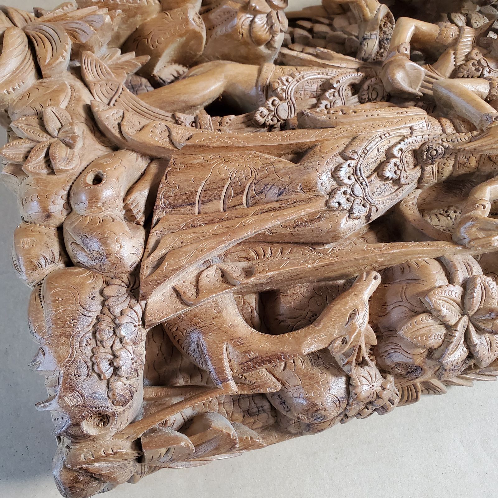 インドネシア 透し彫り ヴィンテージ レリーフ 壁掛け バリ彫刻 木彫画