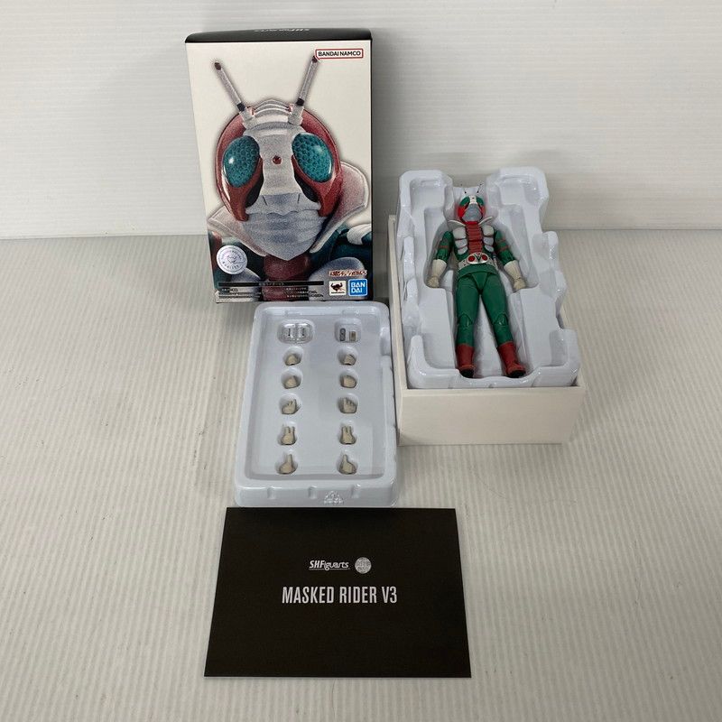 品 S H F 真骨彫製法 仮面ライダーV 3 042 260210 mh 01 izu