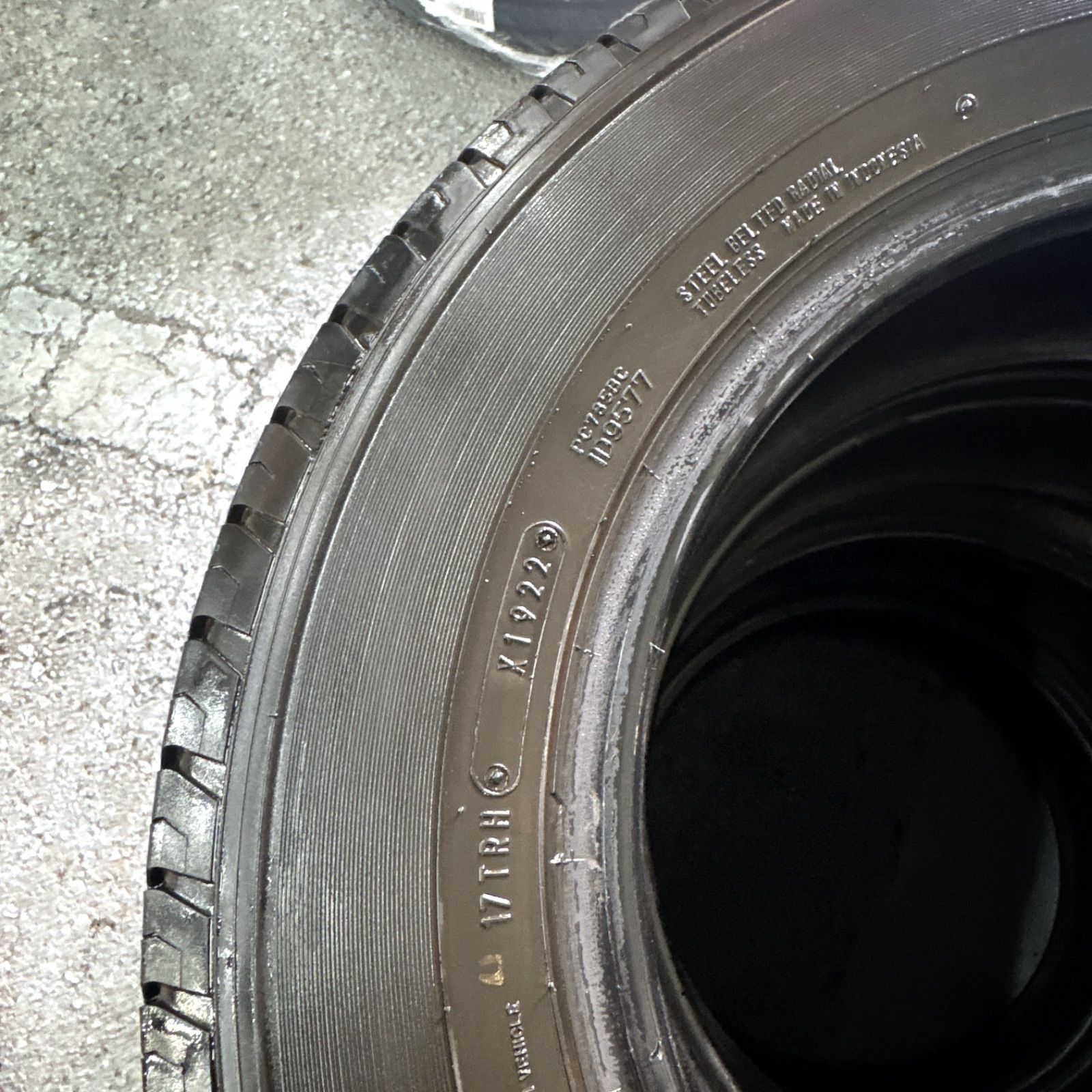 最終値下げ【送料無料】ダンロップ SP LT30 A 165/80R14 タイヤセット