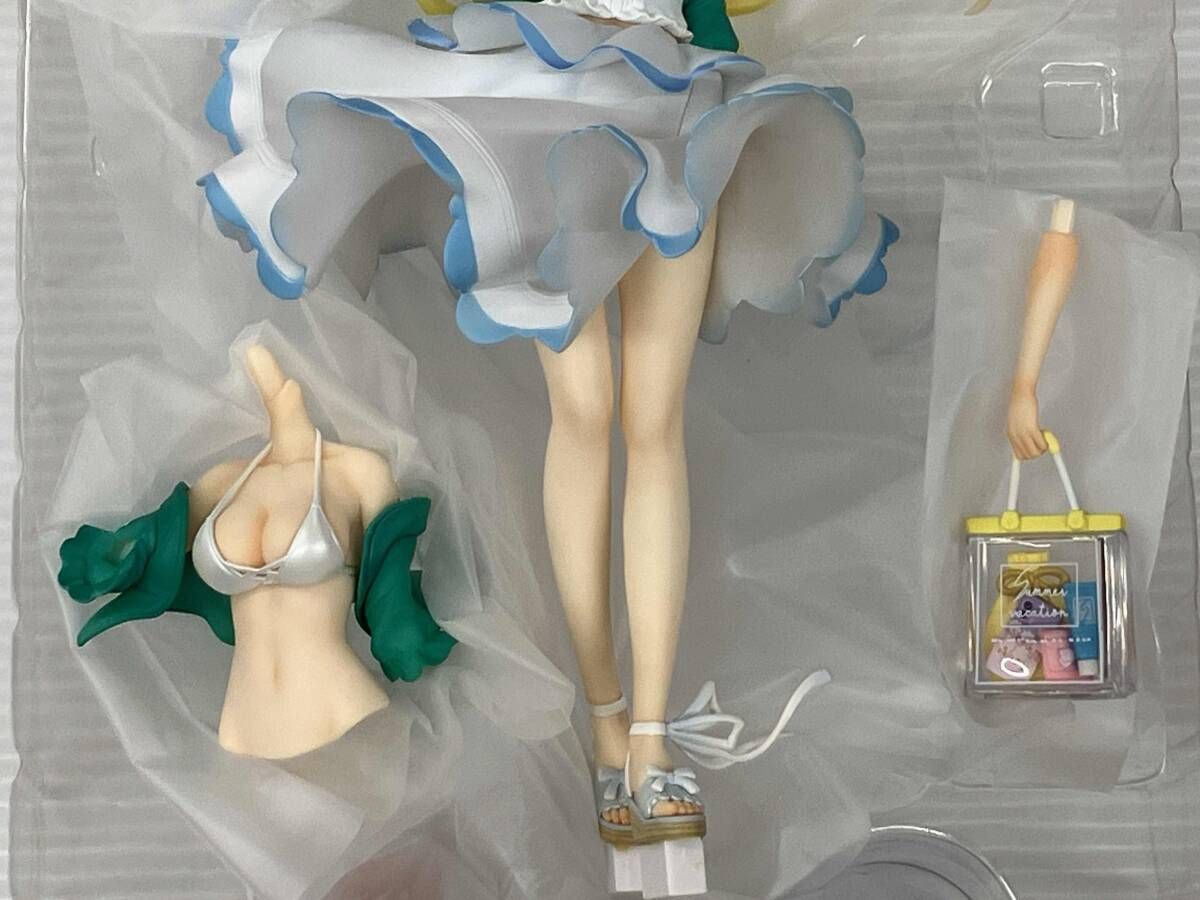 輸送箱付き GOLDENHEAD+ レイナ 1/7 - メルカリ
