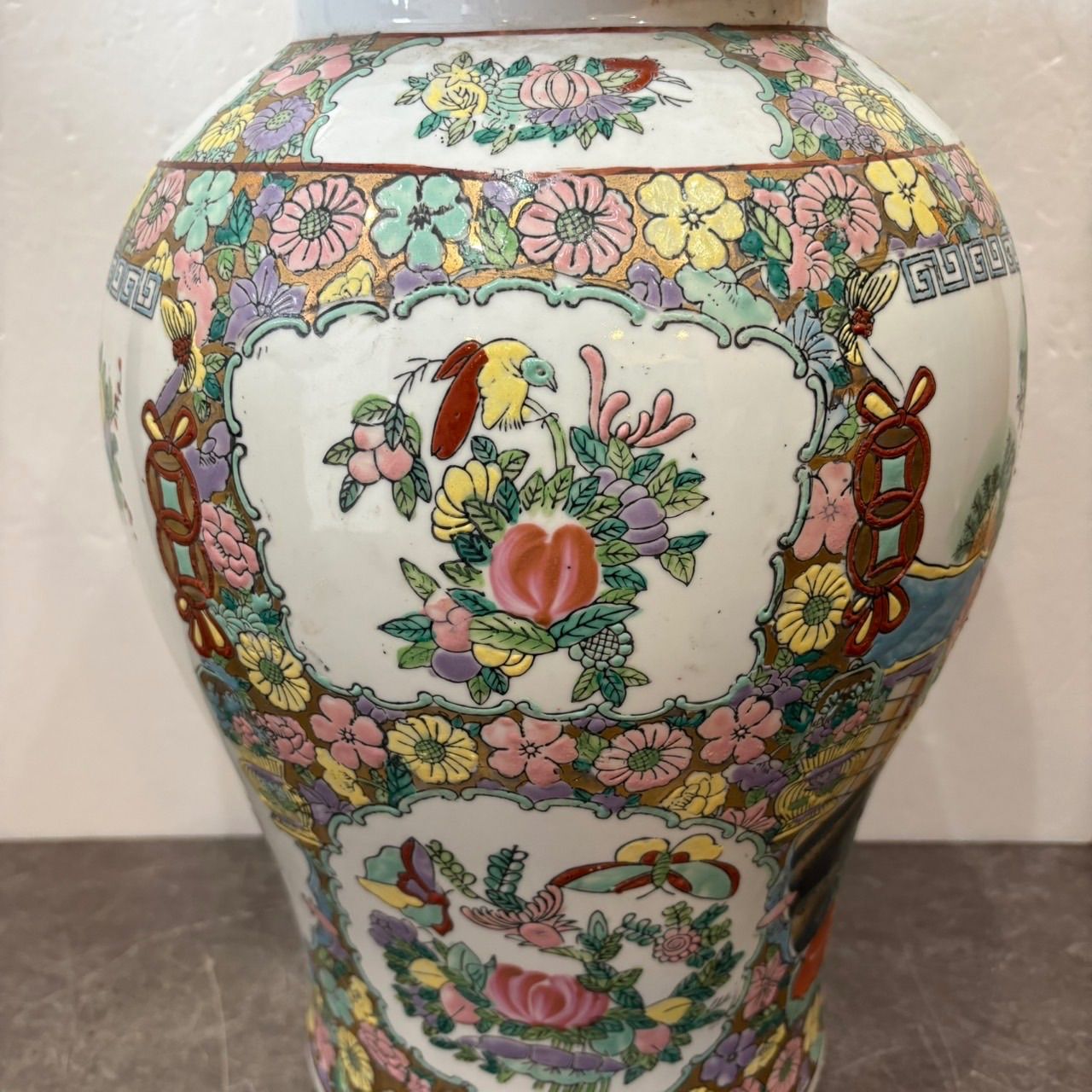 花瓶 飾り壺】特大 金彩 蓋付き 花鳥 時代物 置物 骨董 - メルカリ
