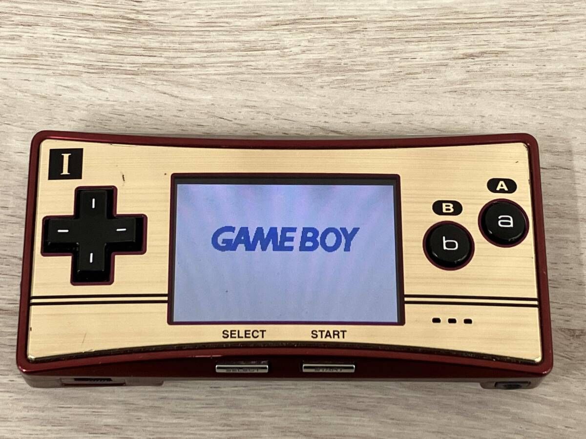 動作確認済】 ゲｰムボｰイミクロ:ファミコンバｰジョン 【公式通販】