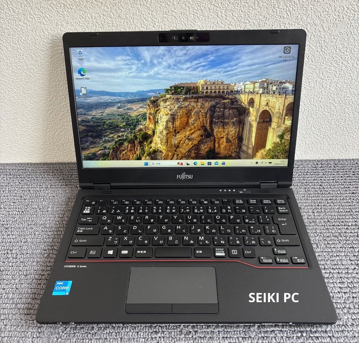 富士通lifebook U7311/F i5-1145G7 メモリ8GB SSD 256GB Win11 顔認証