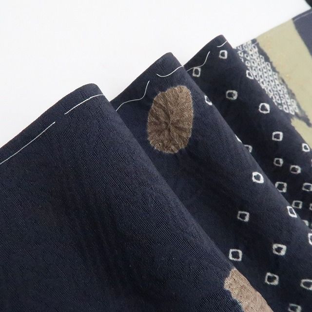 ❁tomihisa❁新品 絞り 着物 正絹 仕付け糸付”凛と静かに華やぎ
