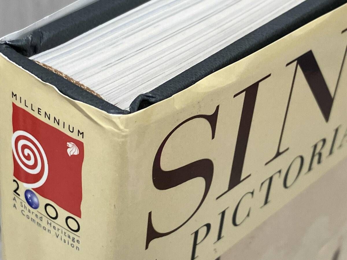 洋書】SINGAPORE A PICTORIAL HISTORY 1819-2000 - メルカリ