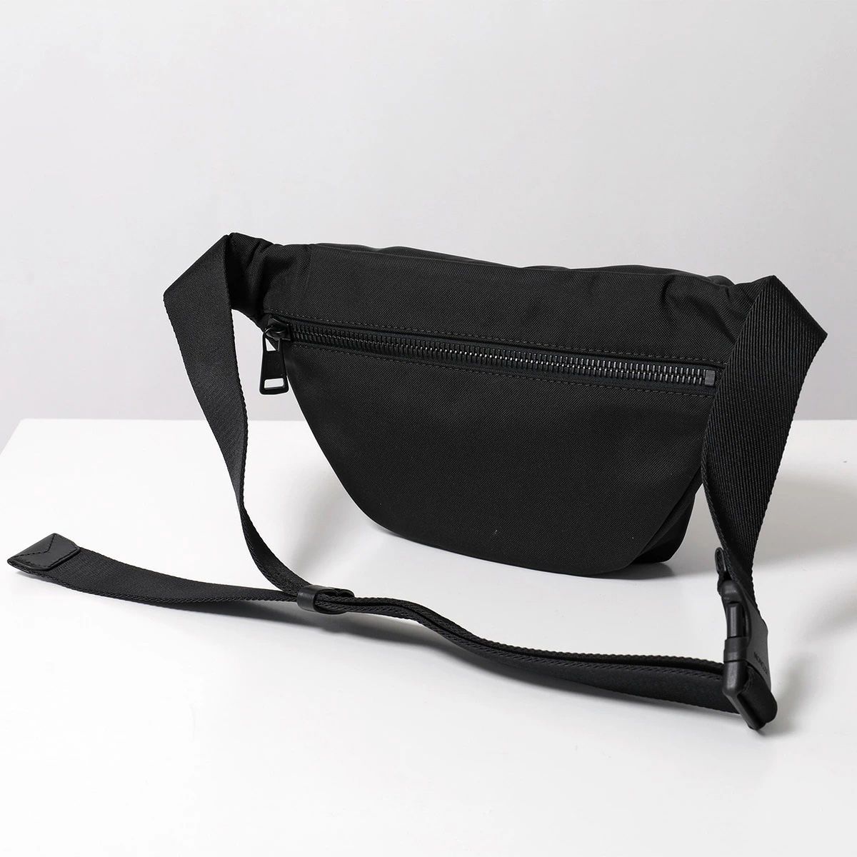 12 MONCLER モンクレール 5M00005 M7755 DURANCE ブラック ボディ