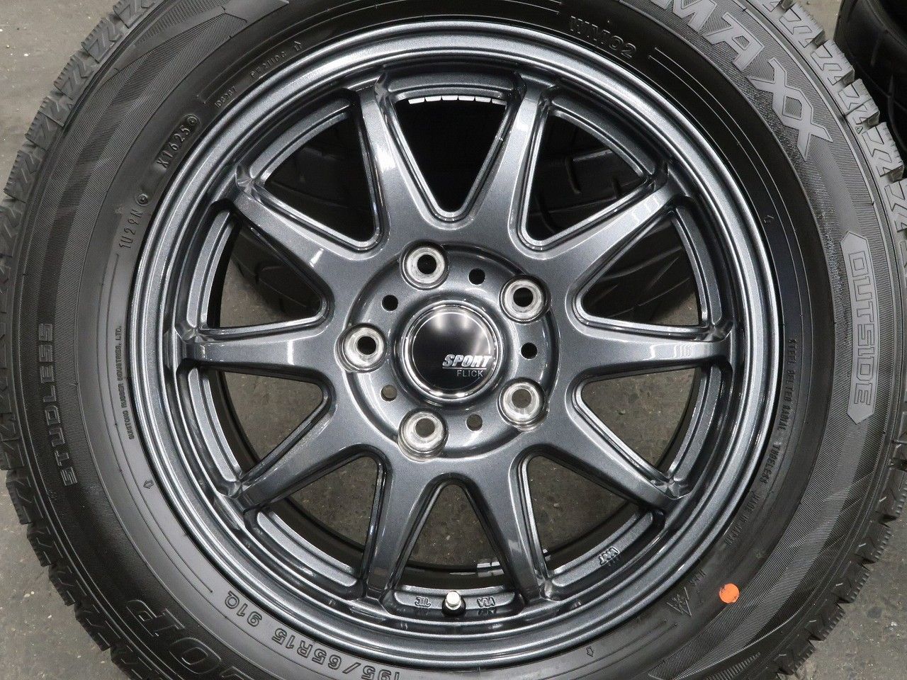 バリ溝】ヴォクシー ノア エスクァイア 等に 4本 社外 15インチ 6J +53 