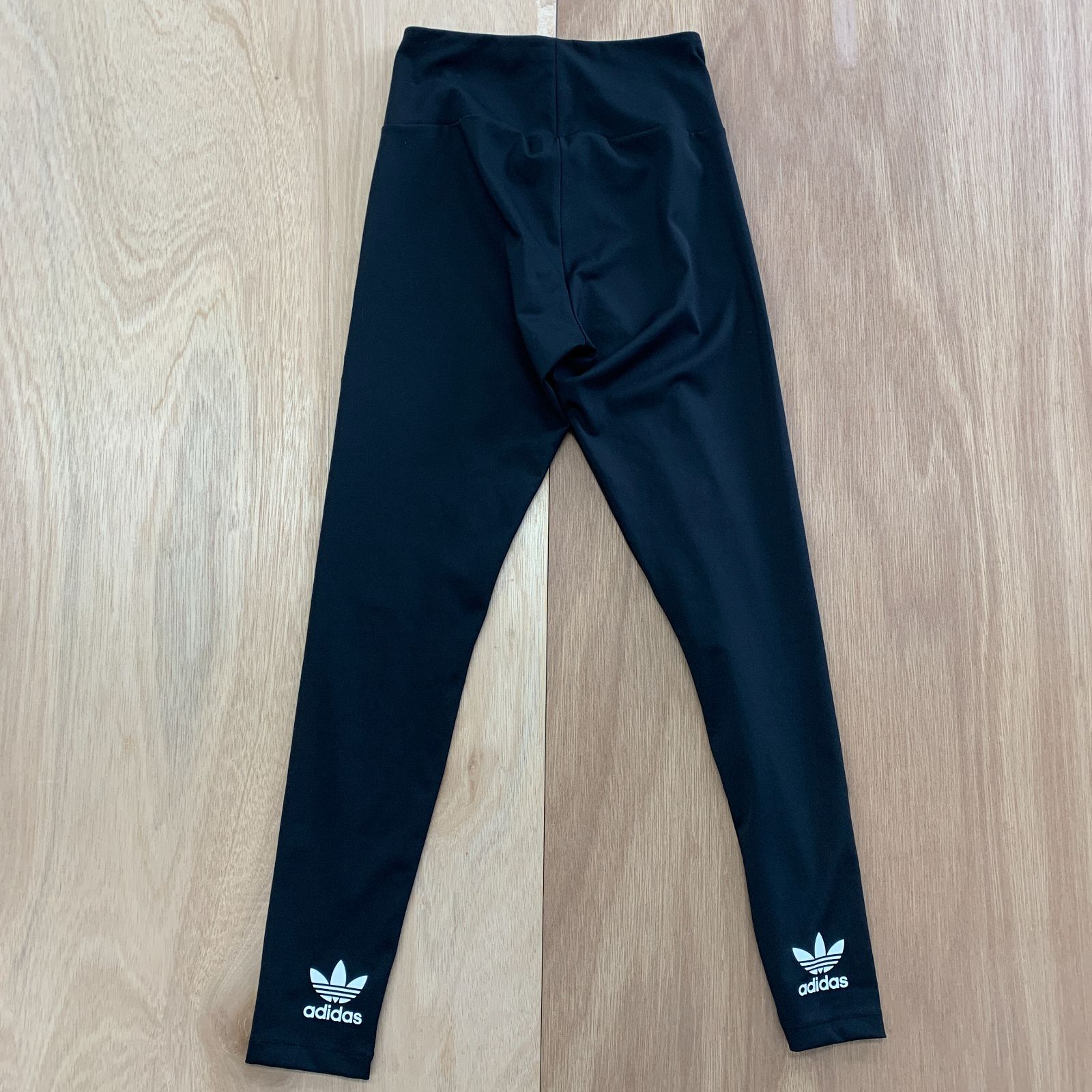 【adidas】オリジナルス レギンス／ レディース OTサイズ 黒 ロングタイツ タイト スポーツ トレーニング オトナ OTONA やりすぎない オシャレ 大人柄 ヒンヤリしない のびのび