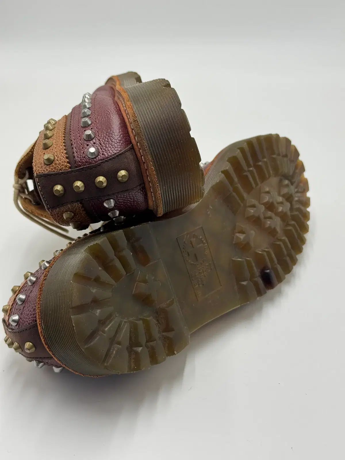 255 DR. MARTENS ドクターマーチン スタッズ ウイングチップローファー 