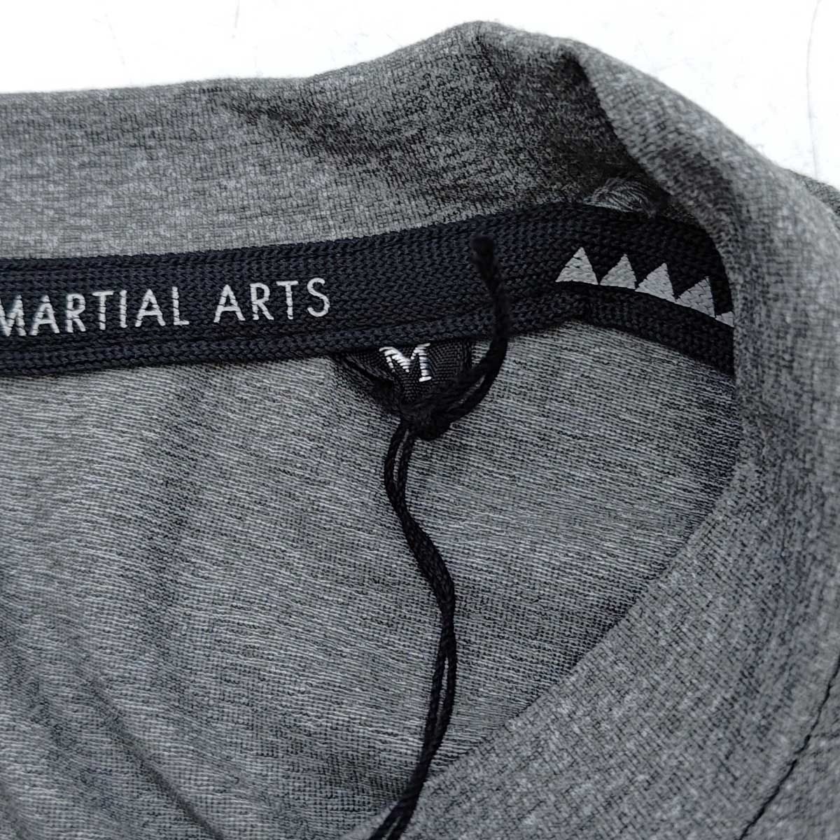 【未使用】MOUNTAIN MARTIAL ARTS マウンテンマーシャルアーツ SAYAMA works Enjoy Mountain LS Tee by Jerry Ukai ロングスリーブ M ライトグレー MMA20-93 メンズ 未使用】MOUNTAIN MARTIAL ARTS マウンテンマーシャルアーツ SAYAMA