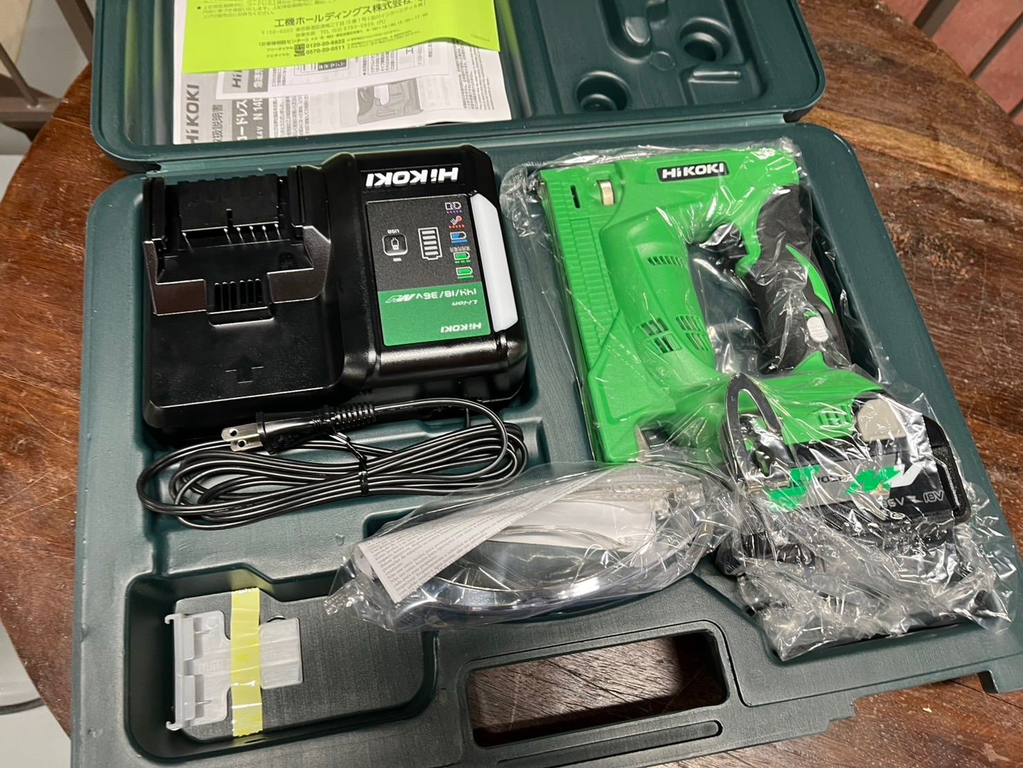 Hi KOKI 18 V 13 mm 12 mm幅 コードレスタッカ N DSL LXPK