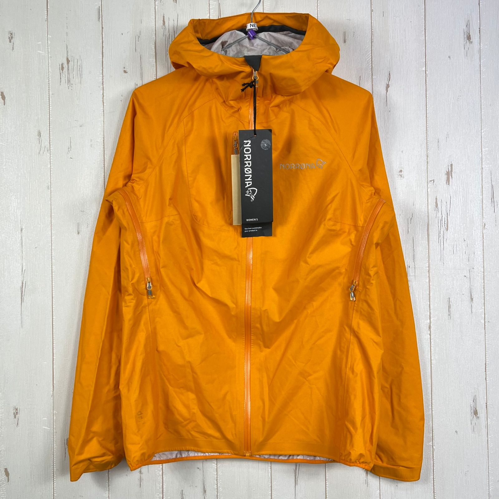 Women s オレンジ系 Norrona ノローナ ビティホーム ドライ1 ジャケット ウィメンズ Bitihorn Dri 1 Jacket W 2626 18 5560 Orange Crush z 556