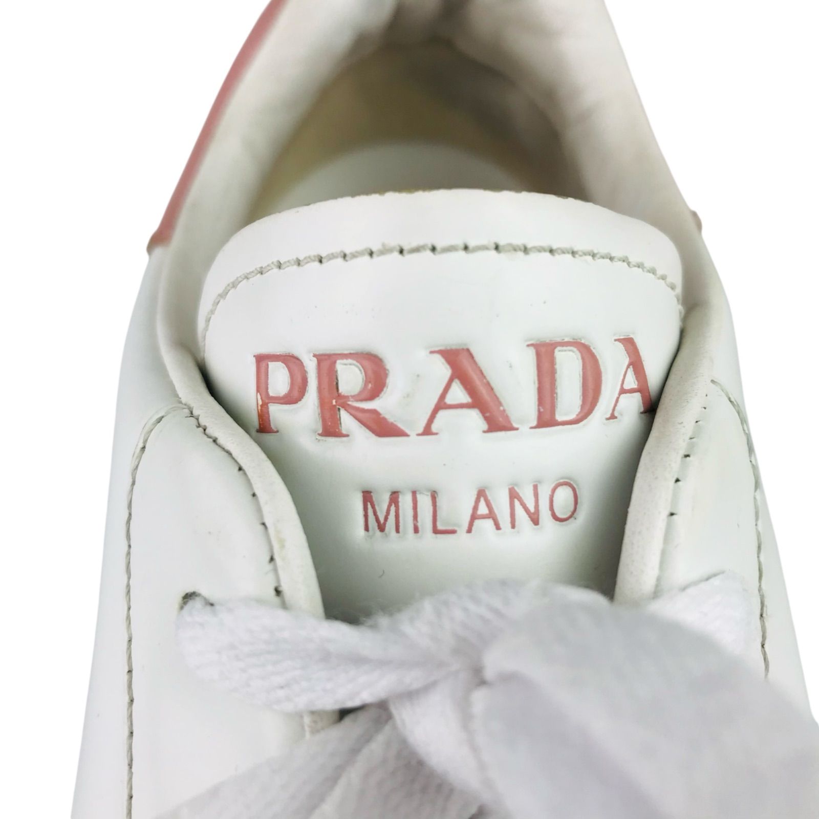 PRADA☆プラダ・レディース レザー切替し エンボス加工ブランドロゴ 