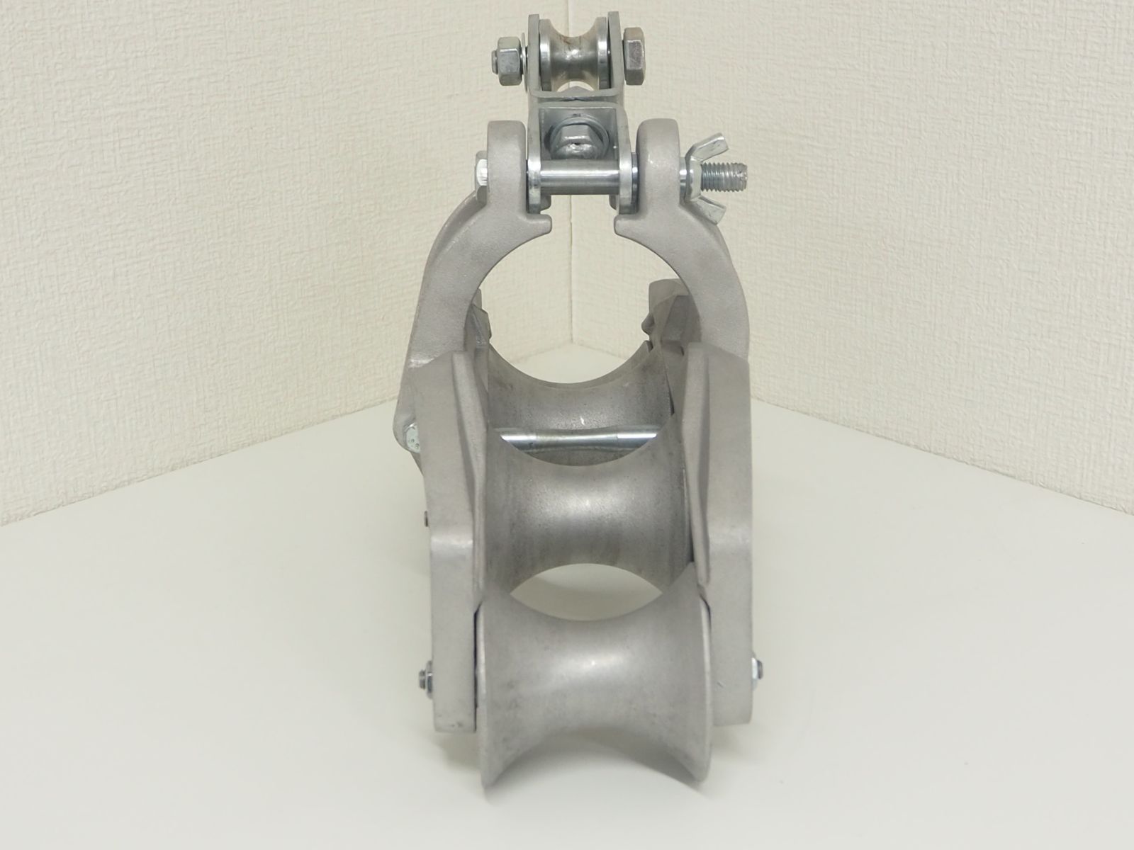 育良精機（IKURA） 四連金車/ケーブル金車 IS-4W 電設工具 電気工事 延 
