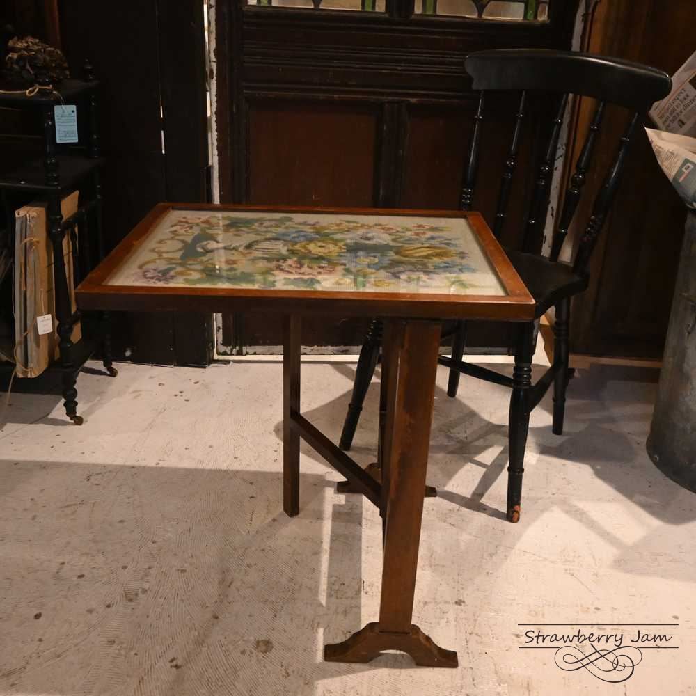 L3710-82 英国アンティーク ファイヤースクリーン カフェテーブル ポワン L3710-82 英国アンティーク ファイヤースクリーン フラワー スタンド