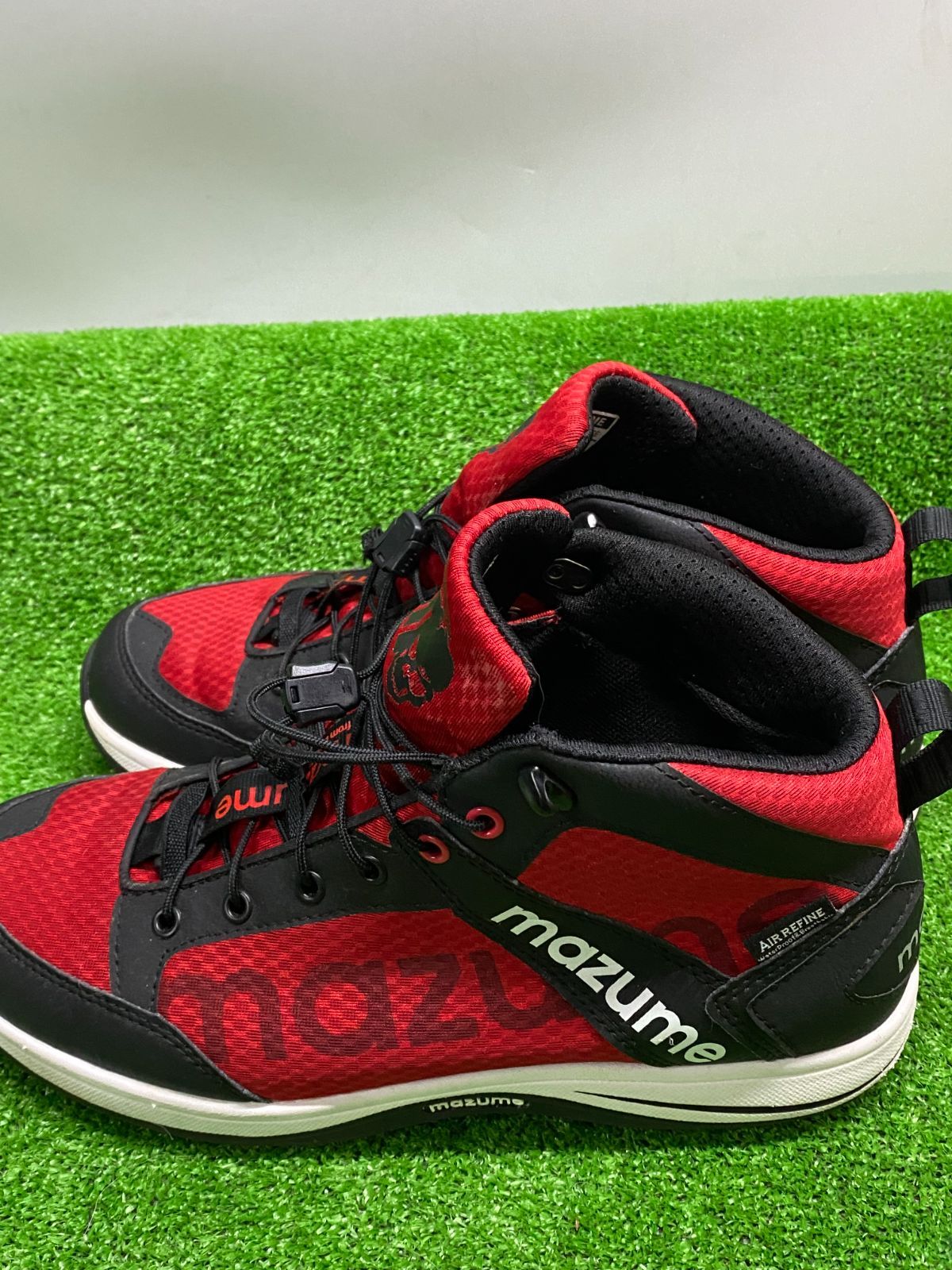 レッド ブラック