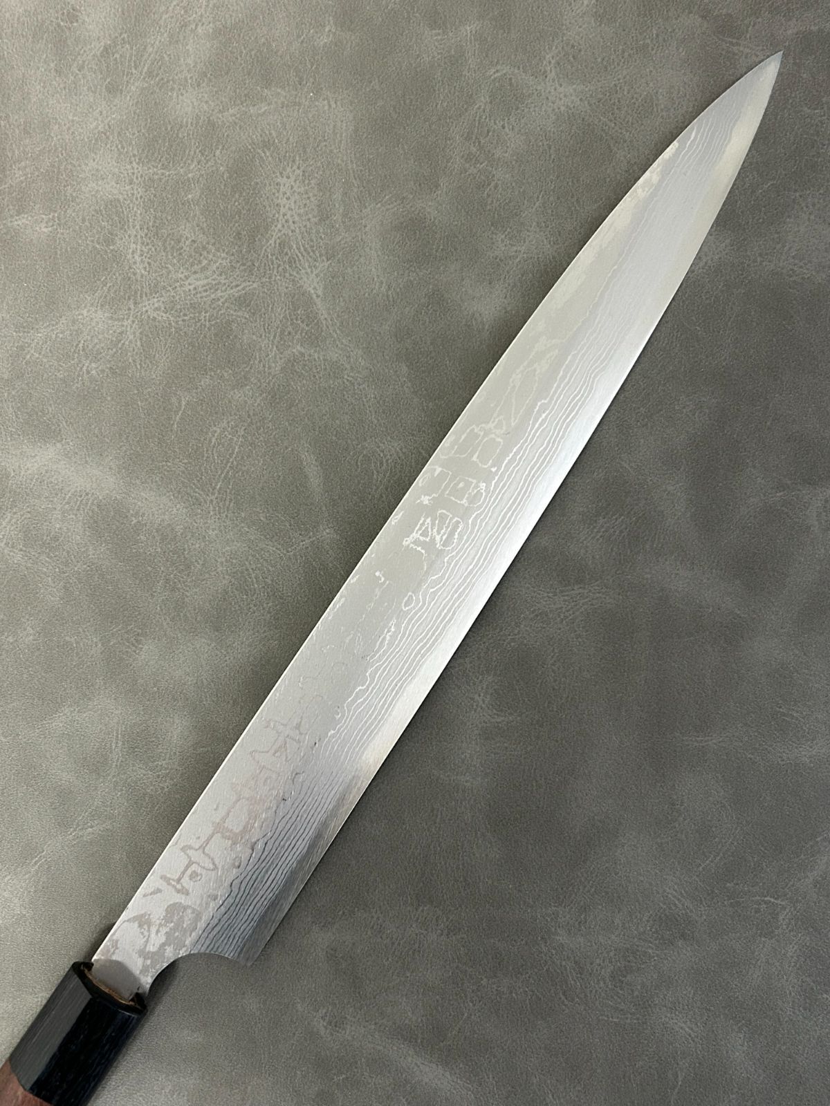 訳あり 柳刃包丁 包丁 300 mm 安来鋼白紙２号 ダマスカス 紫檀シノギ柄 64