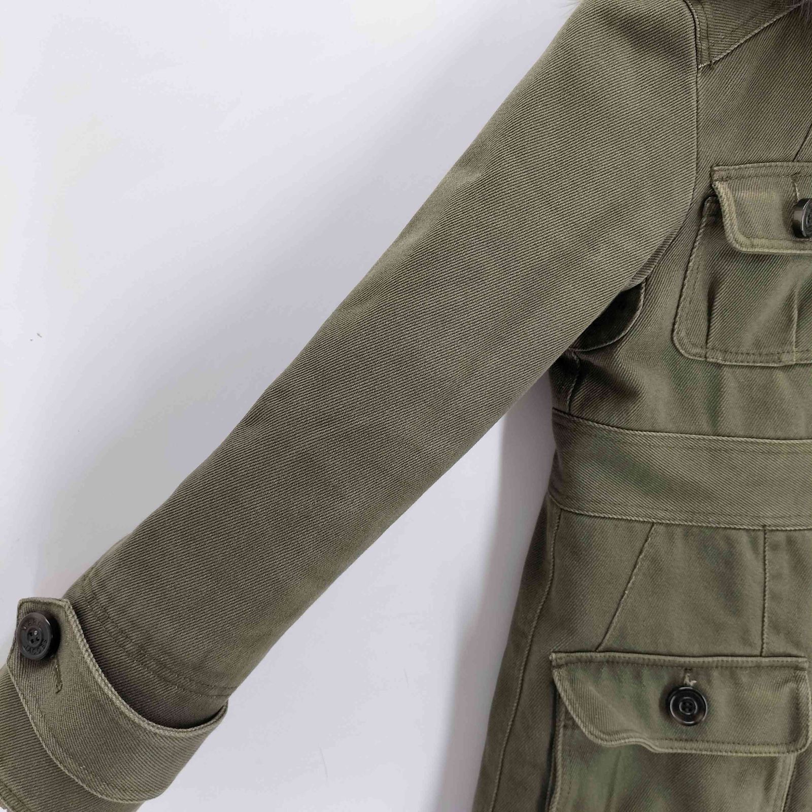 マークバイマークジェイコブス Marc by Marc Jacobs ファーモッズ